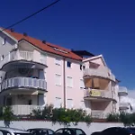 Little Castle * Vodice