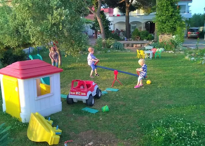 Little Castle * Vodice